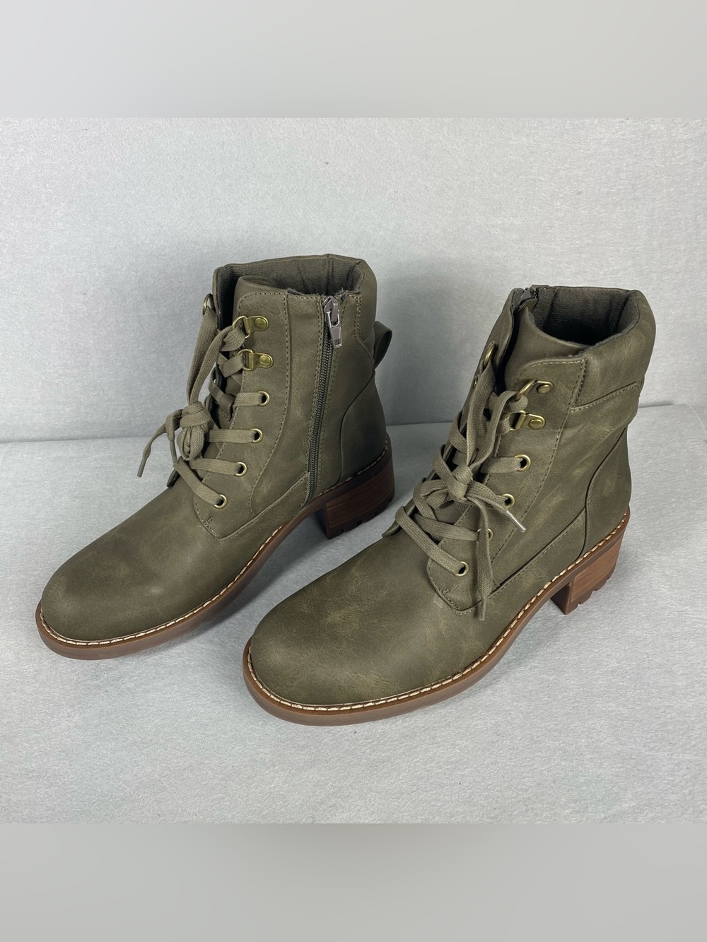 Crown Vintage Olive Lace-Up Ankle Boots with Block Heel NWOT